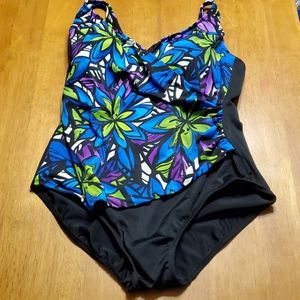 Women plus slimming swimsuit Size 22